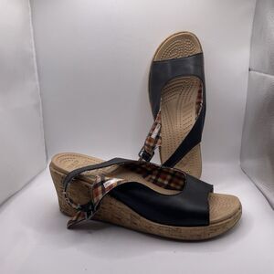 Crocs A-Leigh Wedge Cork Sandal Women's Size 10 Preppy Heel Summer Business